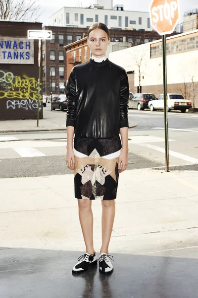 Look 2